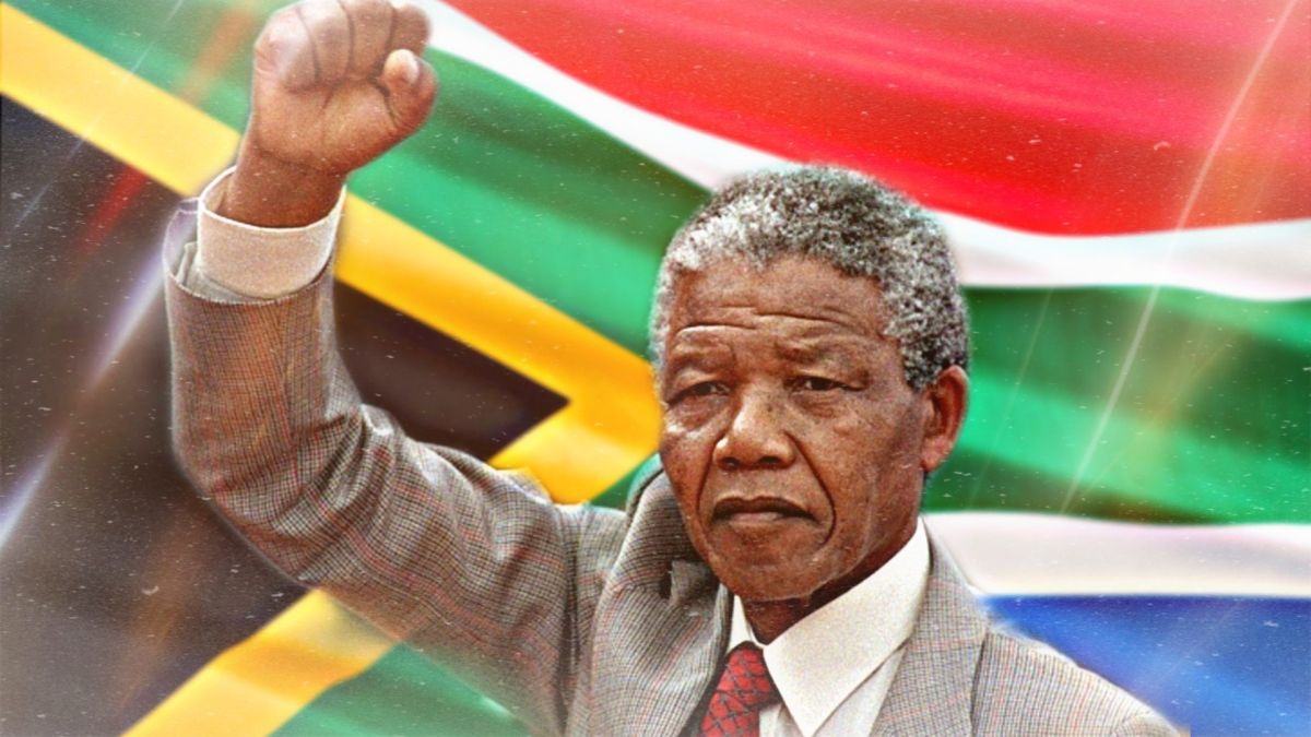 Nelson Mandela,  abogado, activista contra el apartheid, político y filántropo sudafricano que presidió el gobierno de su país de 1994 a 1999