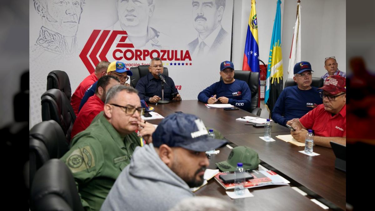Minister Tellechea, as the new godfather of Zulia, visited the situation room of the 1x10 of the Good Government