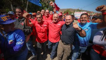 Marcha en apoyo al Presidente Nicolás Maduro y contra las sanciones en Sucre