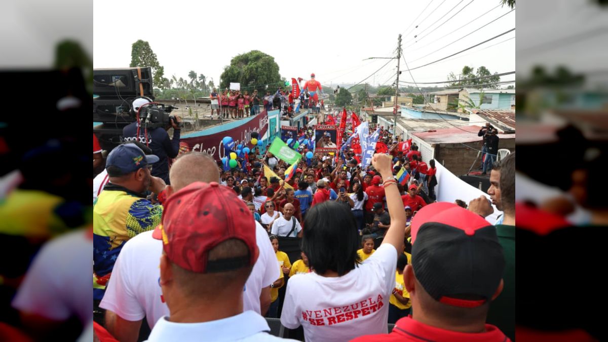 Marcha en respaldo al presidente Nicolás Maduro en el estado Bolívar
