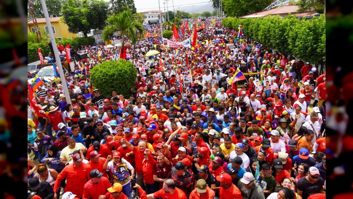 Marcha en respaldo al Presidente Nicolás Maduro y contra las sanciones en Aragua
