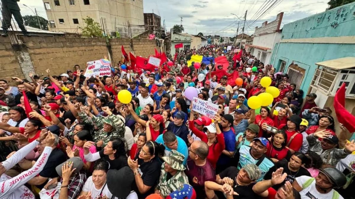 Movilización en apoyo al Presidente Nicolás Maduro en El Tigre
