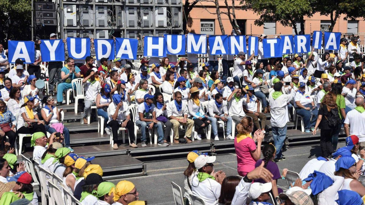Con la excusa de la ayuda humanitaria, intervienen en los países para desestabilizar gobiernos