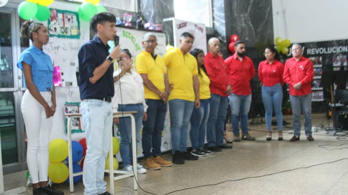 Estudiantes de la UBV presentan proyectos productivos innovadores en ...