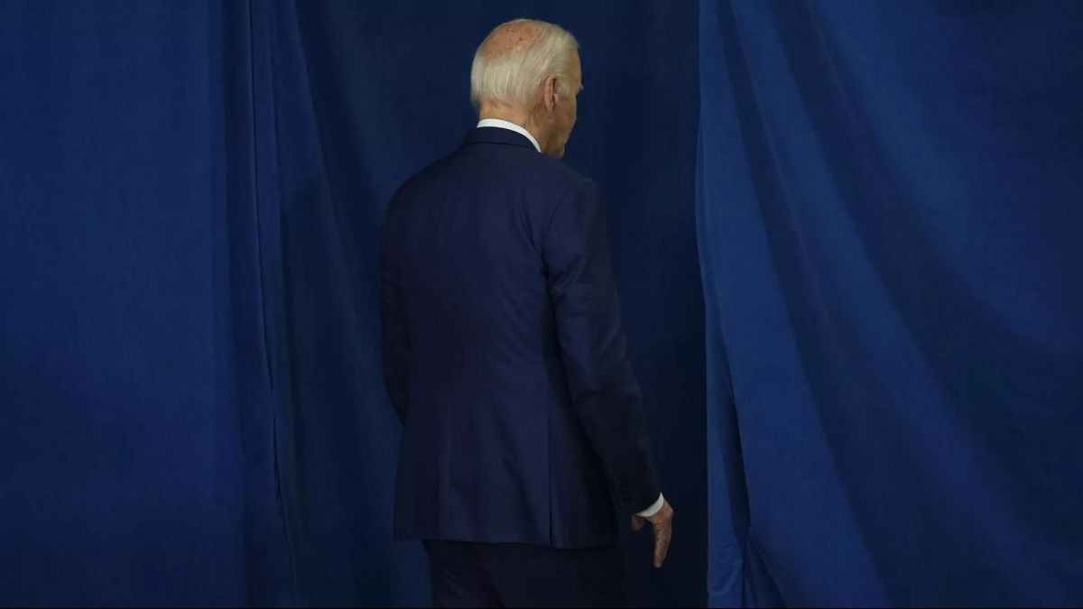 In a survey released on June 17 by the Center for Public Affairs Research, it revealed that nearly two-thirds of Democrats said it was best if Biden resigned.