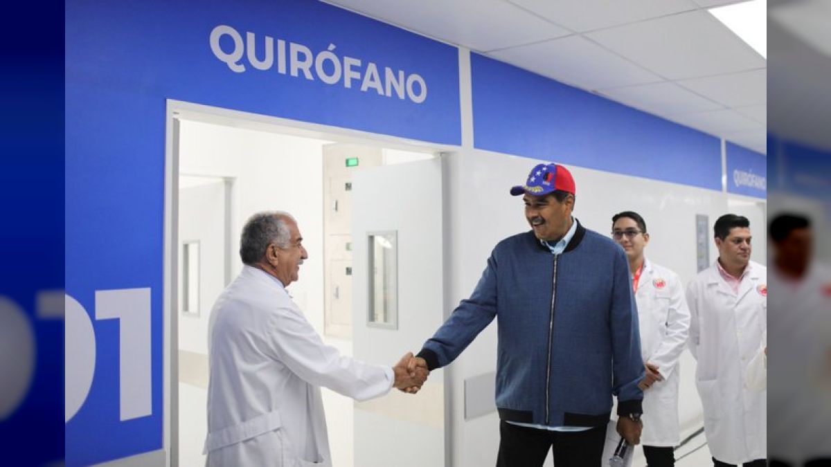 En el centro de salud "se beneficia todo el Pueblo del oeste de Caracas", señaló el jefe de Estado