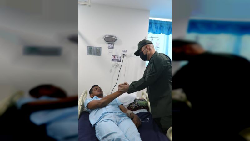 El ministro de la defensa, G/J Vladimir Padrino López visitó a militares heridos en hechos de violencia de la derecha