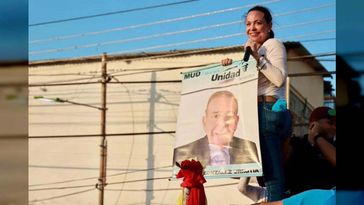 The question we serious Venezuelans ask ourselves is: What is going on between the puppet and its ventriloquist?