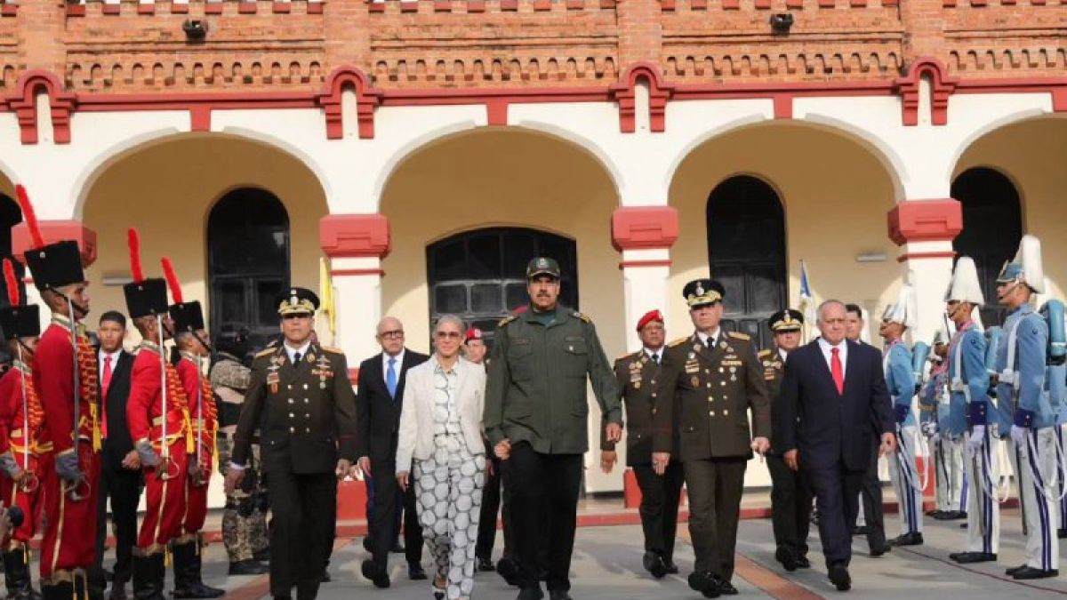 “I will formally attend the fulfillment of the constitutional oath in accordance with the Constitution,” said President Maduro