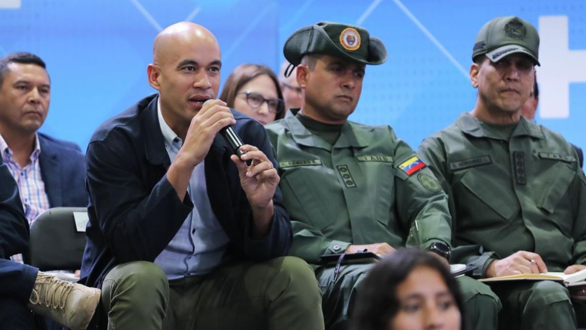 Titular de la cartera de educación en el programa Con Maduro +