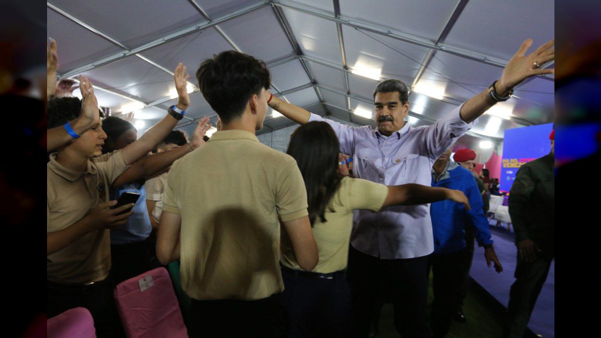 "Tenemos que agregar todo lo que ustedes debatieron al Plan de las 7T", afirmó el presidente Maduro