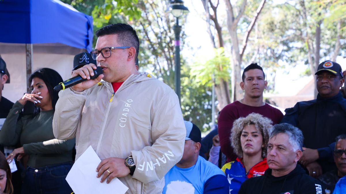 Nahum Fernández, Head of Government of the Capital District