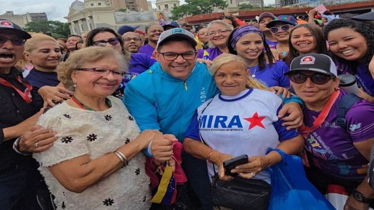 Caracas celebra el Día de las Madres con emotivos homenajes