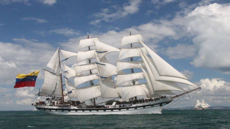La visita de la nave insignia refuerza los lazos históricos entre Venezuela y México