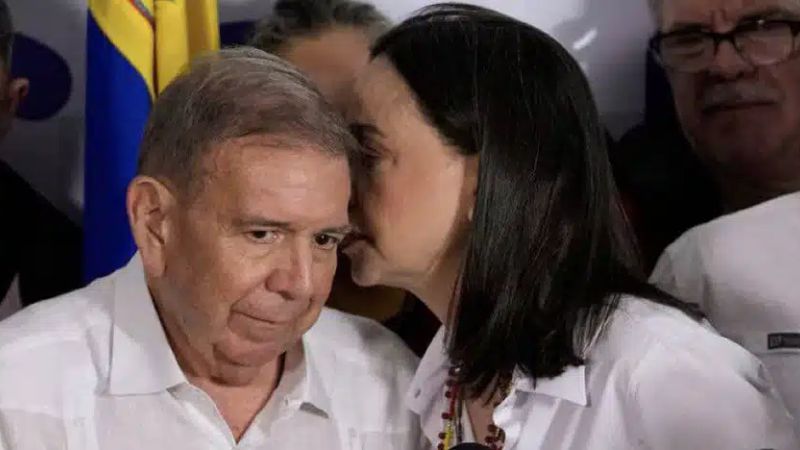María Corina Machado urged those who were hiding in the Embassy of Argentina to tell the same story
