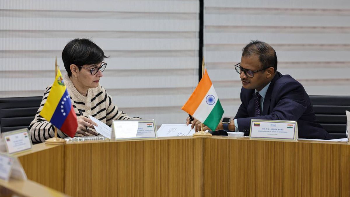 La ministra de ciencia y tecnología, Gabriel Jiménez, sostuvo encuentro con el embajador de India en Venezuela