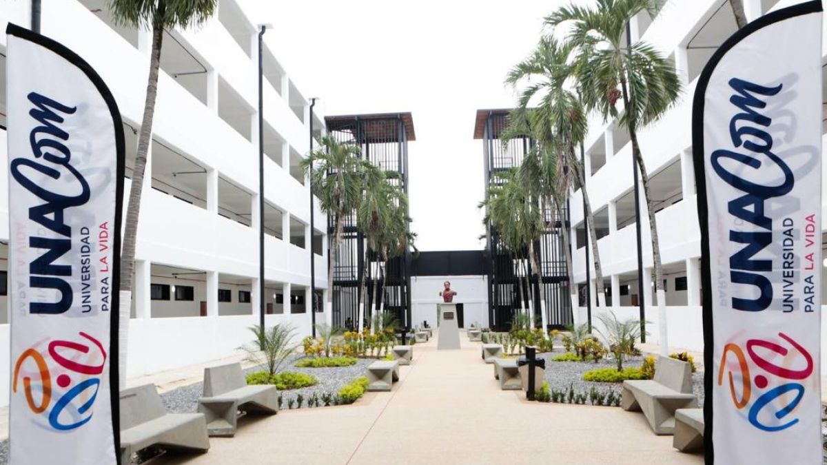 Universidad Nacional de las Comunas (UNACOM)