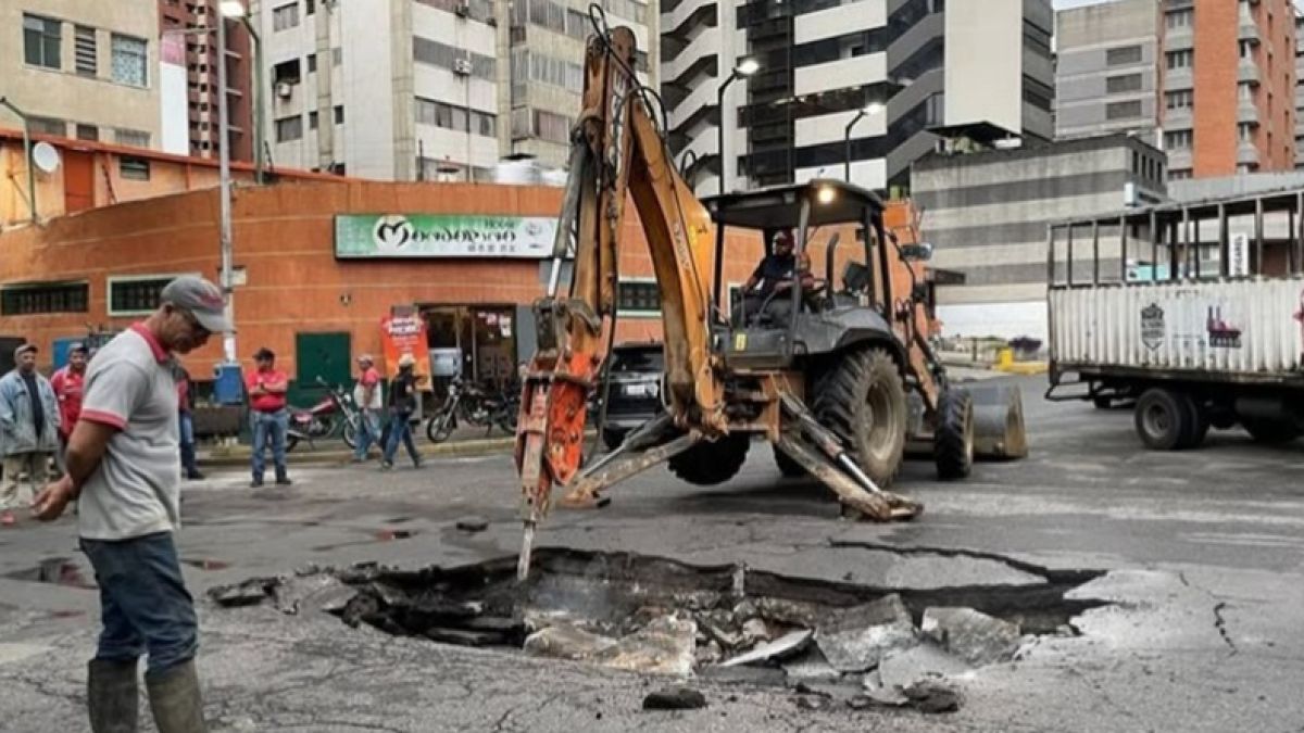 GDC atendió hundimiento en la avenida Francisco Solano