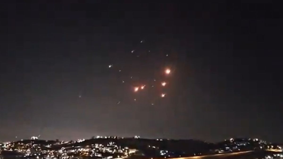 Explosiones y fuerte incendio en Israel tras ataque iraní contra una refinería
