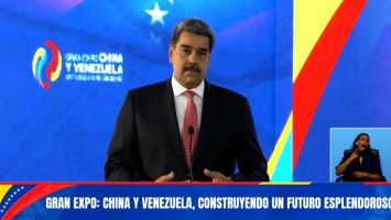 "Esclavos más nunca de nadie, subordinados de nadie, ni marioneta ni títeres de nadie, ni más nunca", enfatizó el jefe de Estado