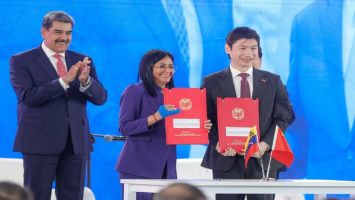 El acuerdo "es al más alto nivel en alianza con China", resaltó el jefe de Estado