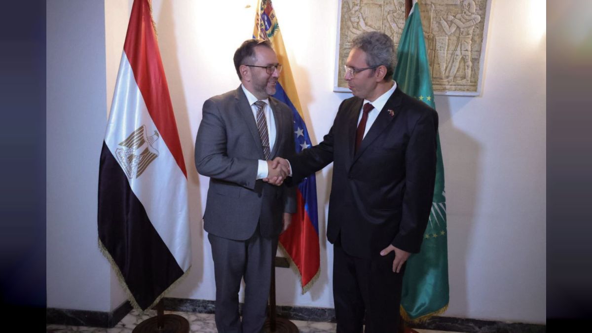 "Son 73 años de independencia que cumplirá Egipto este 23 de julio", precisó Gil