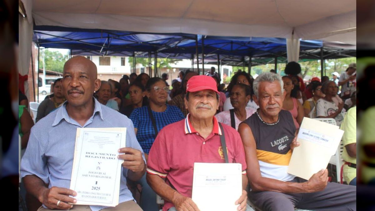 Hasta la fecha, más de 2 mil 600 certificados han sido otorgados en el estado Miranda como parte de esta política de regularización