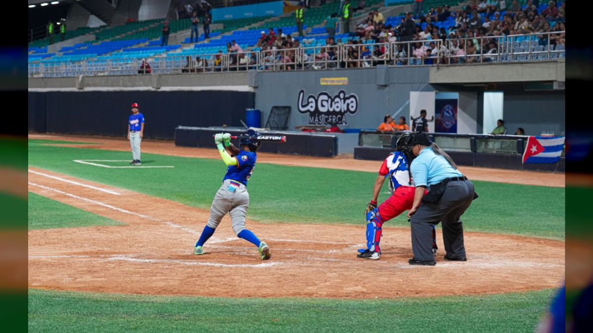 Venezuela debutó con victoria por nocaut sobre Cuba en el V Campeonato ...