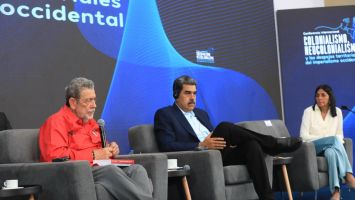 El jefe de Estado destacó que esa maniobra fue promovida por el imperio británico y  "por el naciente y voraz imperio estadounidense"