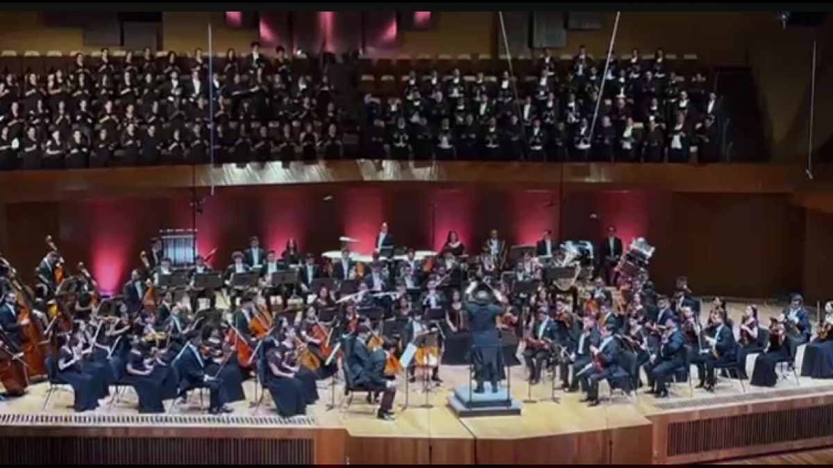 Orquesta Juan José Landaeta y la Coral Nacional Simón Bolívar