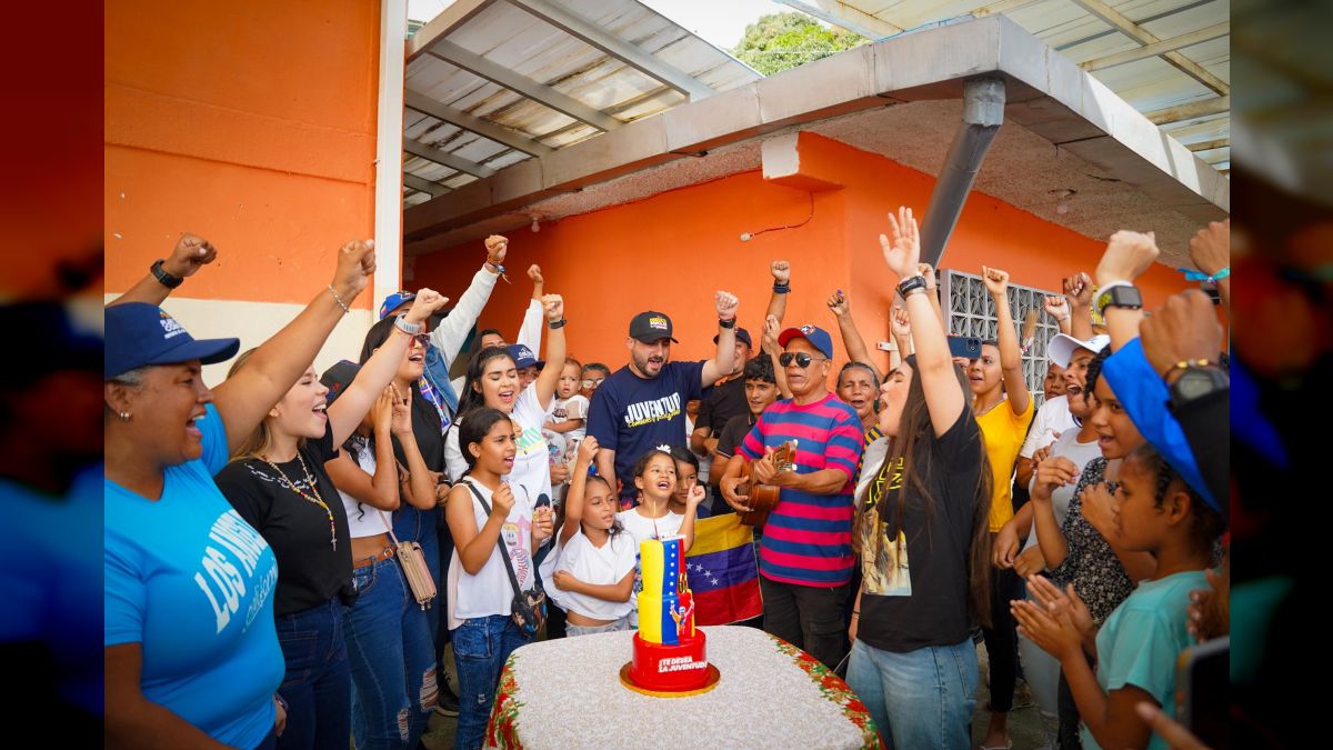 En este encuentro, vocerías juveniles, líderes deportivos y representantes de movimientos sociales, compartieron sus ideas para el desarrollo local y el fortalecimiento de la organización popular