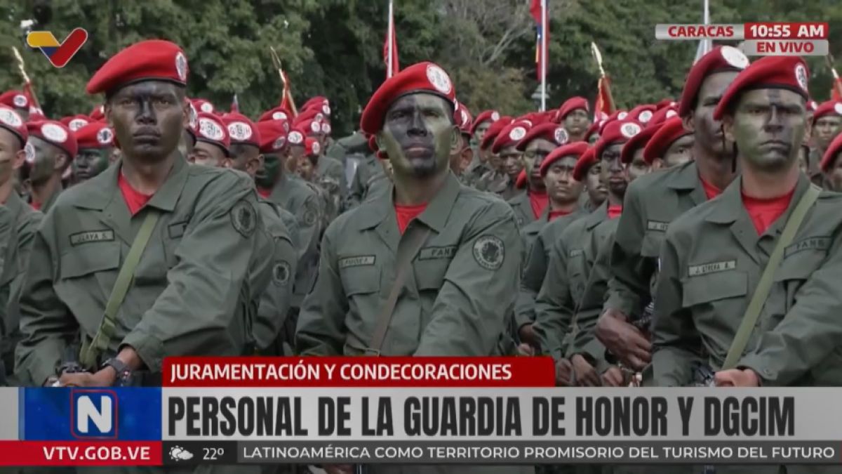 More than 1,000 Honor Guard soldiers were sworn in this Saturday