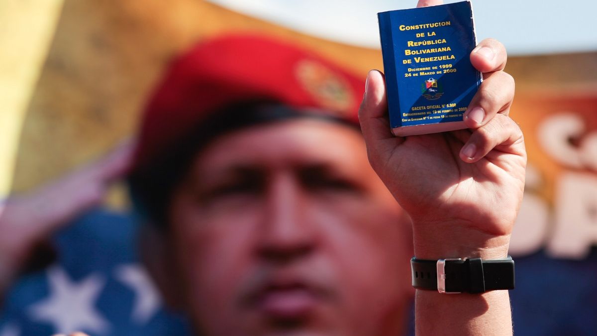 Desde que el presidente Hugo Chávez ganó la presidencia, el llamado a mantener la paz ha sido permanente.