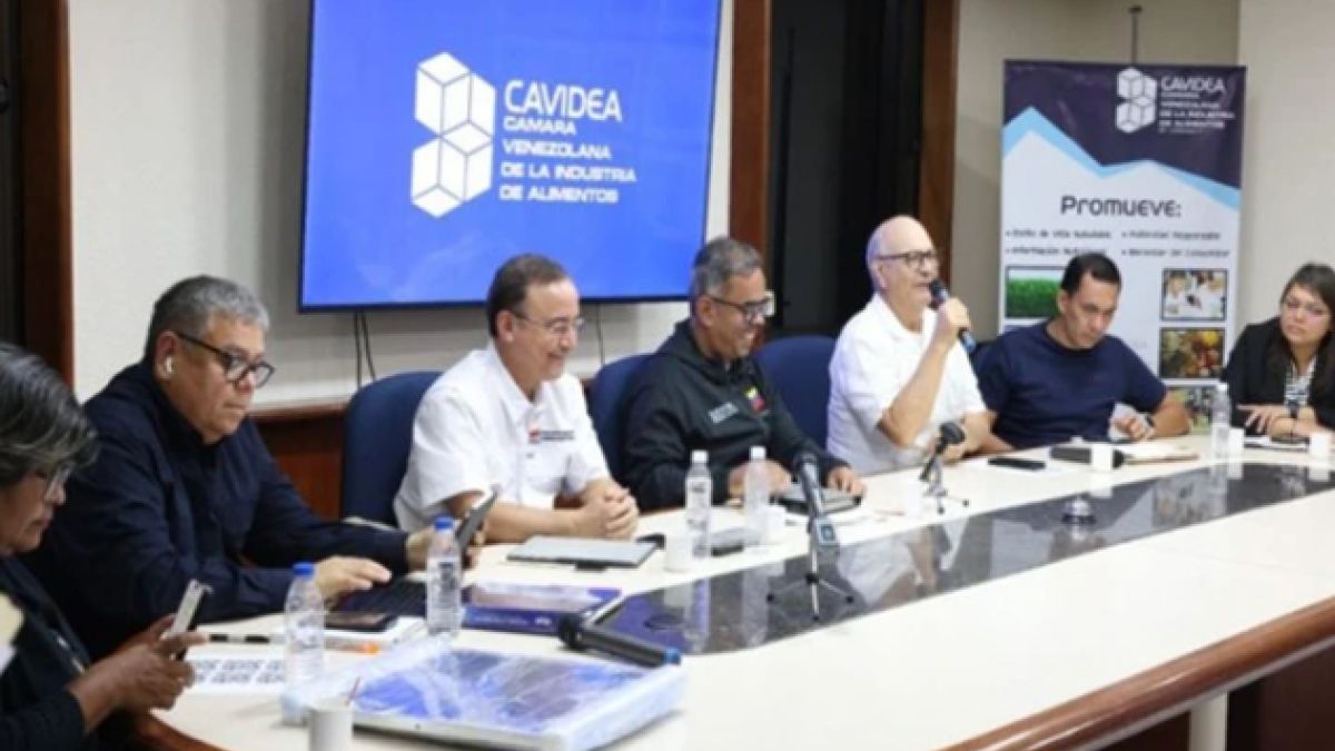 Government installed working table with industry sectors to strengthen ...
