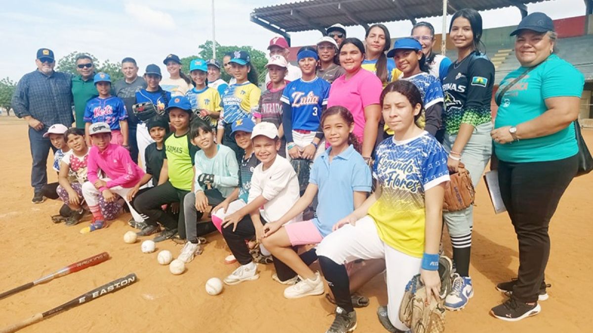 Venezuela lanza oficialmente sus Pequeñas Ligas de Softbol Femenino