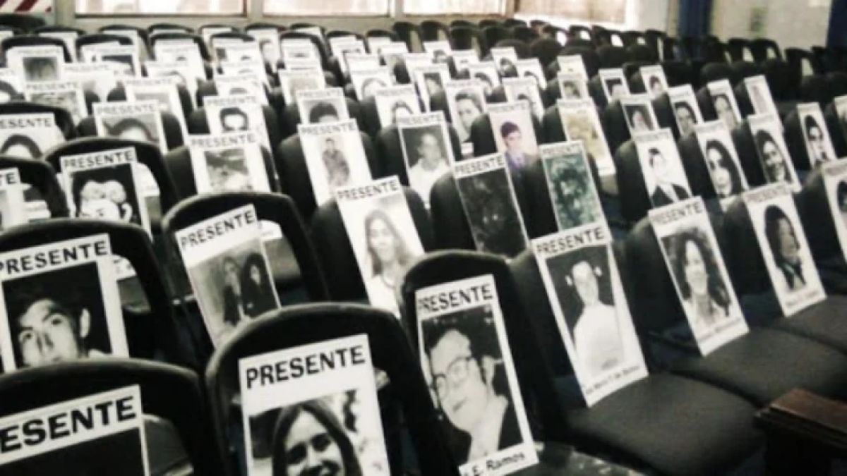 Argentine justice sentences 11 repressors to life imprisonment for crimes against humanity