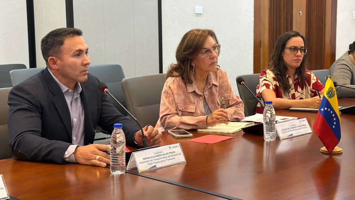 Venezuela and Qatar strengthen working relations in air transport