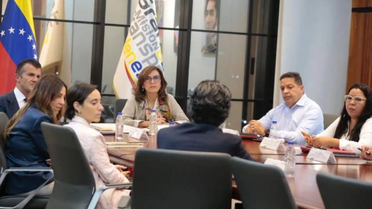 Venezuela strengthens transport and infrastructure ties with the Italian-Latin American Organization