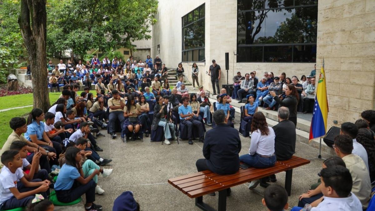 Patriotic Student Youth celebrated Bicentennial of the Panamanian Amphictyonic Congress