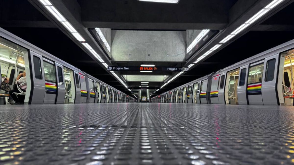 Ministry of Transportation carries out preventive maintenance to ensure the operability of the Caracas Metro