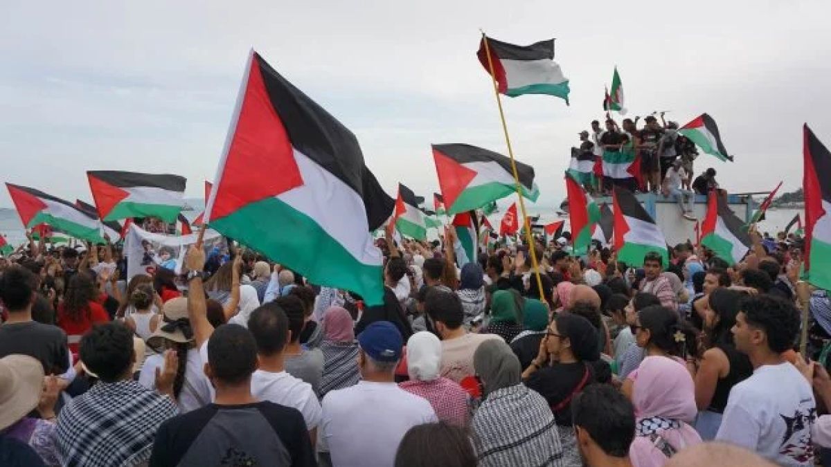 Activists from the humanitarian convoy to Gaza held in Libya deported and released