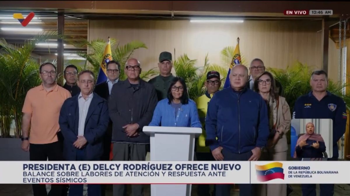 President (E) Rodríguez: So far 32 deaths and more than 700 injured have been reported