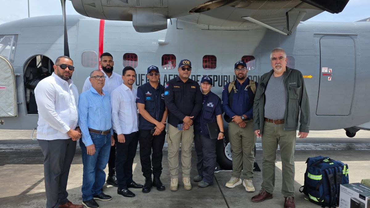 The Dominican Republic sent a contingent of doctors to treat the people affected by the double earthquake