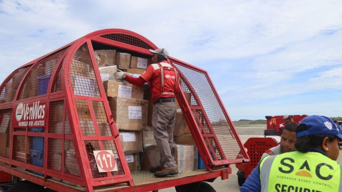 Panama and the Dominican Republic continue to send humanitarian aid to Venezuela