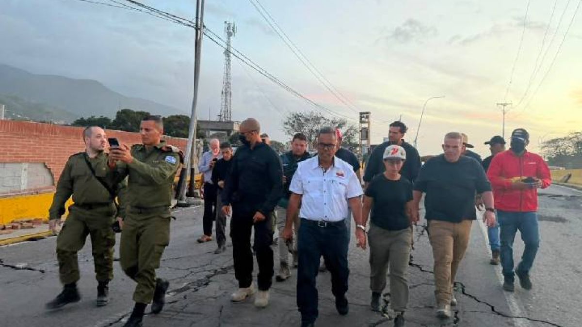 Venezuelan engineers and Israeli delegation set up technical table to assess structural damage in La Guaira