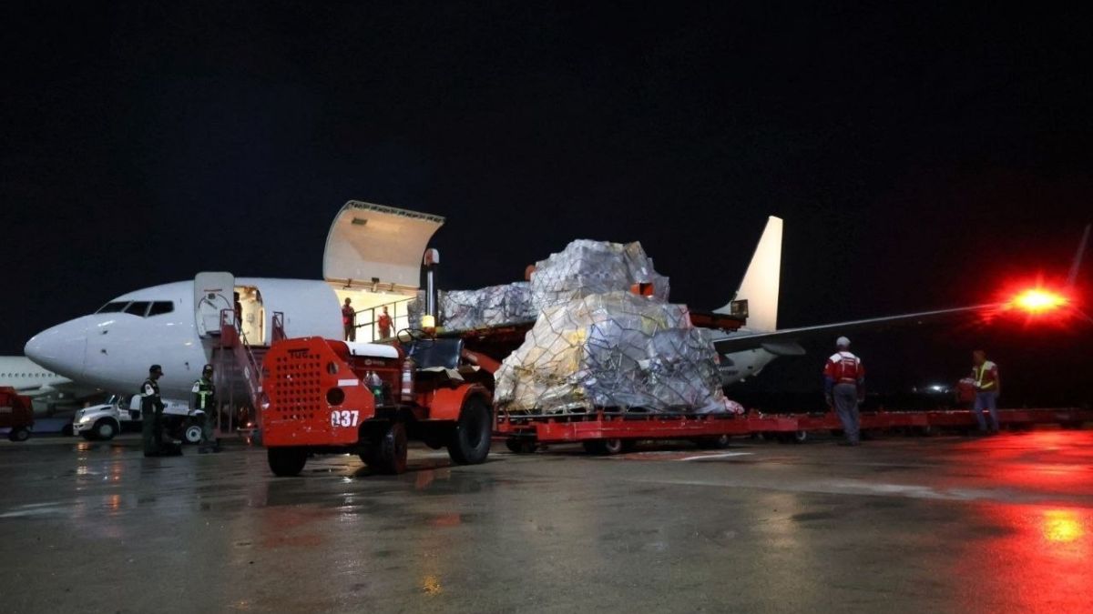 Venezuela receives more than 18 tons of medical supplies from Panama to deal with emergency