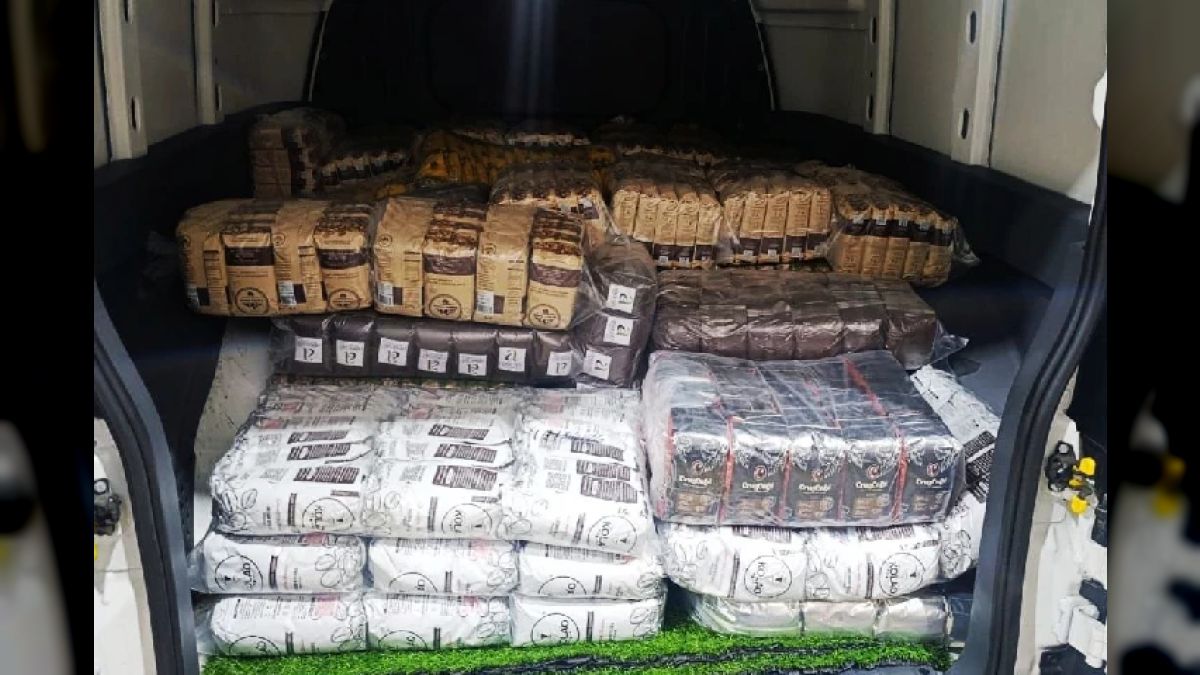 Producers send shipments of coffee to temporary camps in Caracas and La Guaira