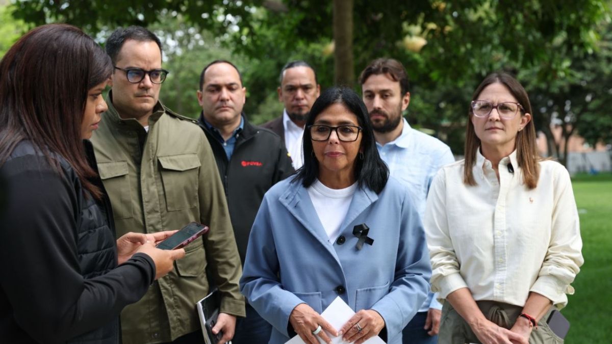 President in Charge announced Venezuela Renace Fund for reconstruction and care after a double earthquake