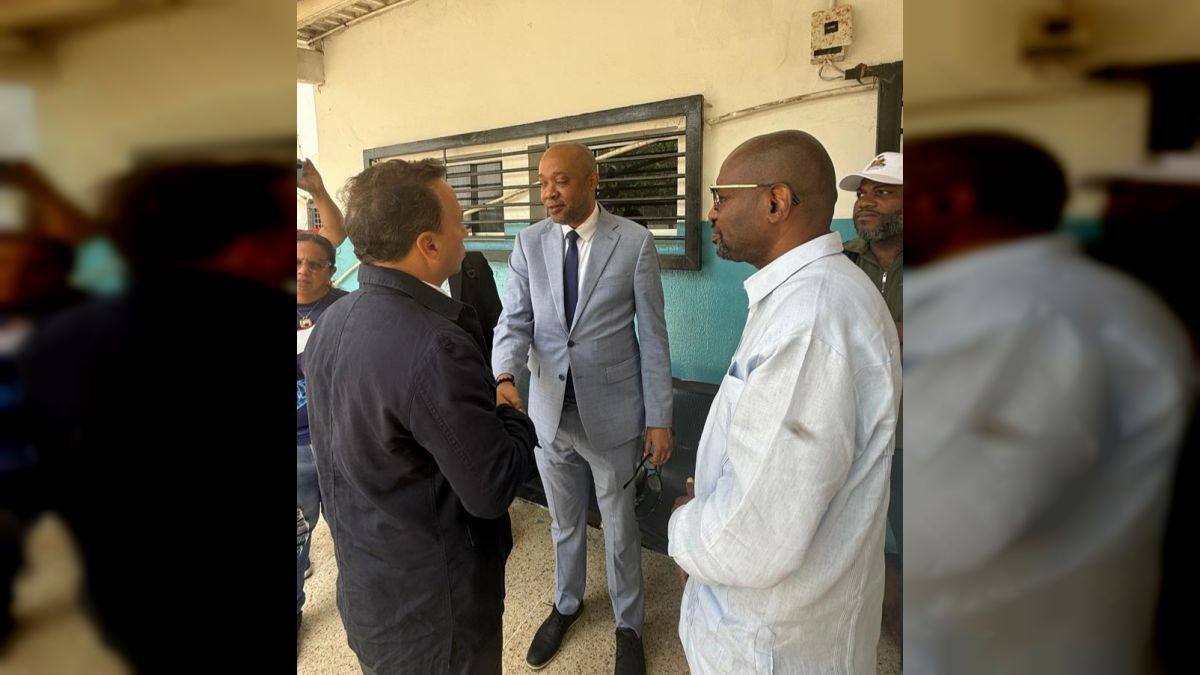 The Haitian delegation in Catia La Mar has professionals specialized in critical areas of medicine