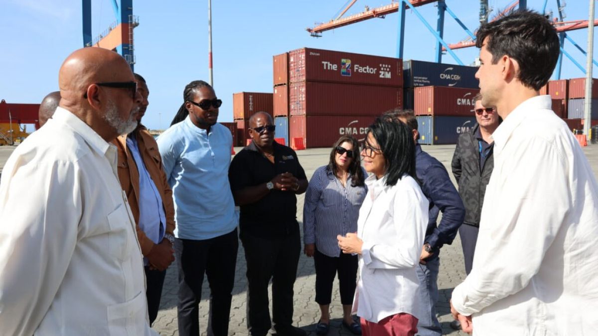 President-in-Charge thanked the CARICOM countries for the humanitarian aid sent by the countries of CARICOM